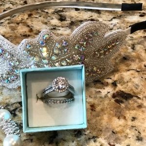 Gorgeous Platinum Ring